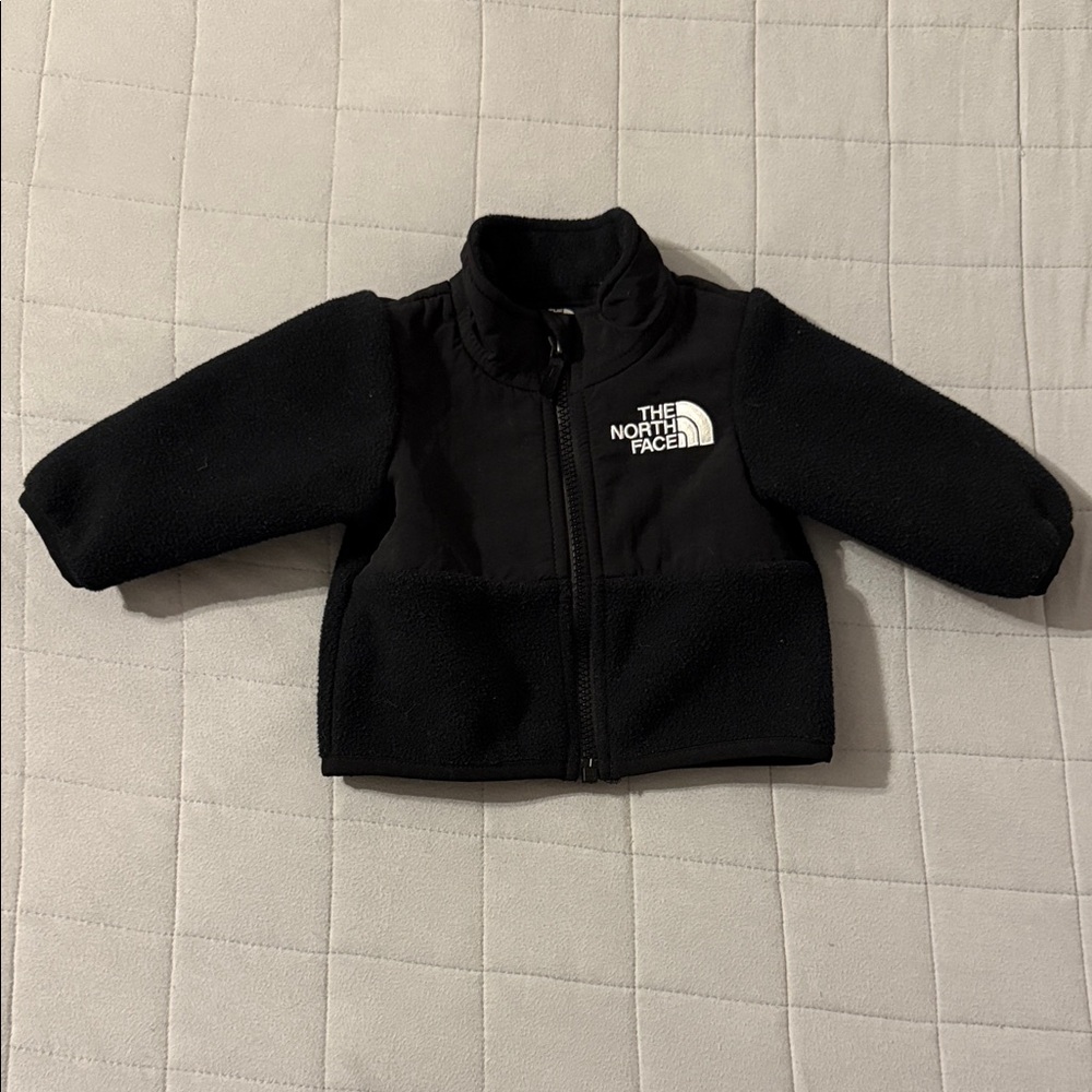 The North Face Black Fleece Jacket for Kids